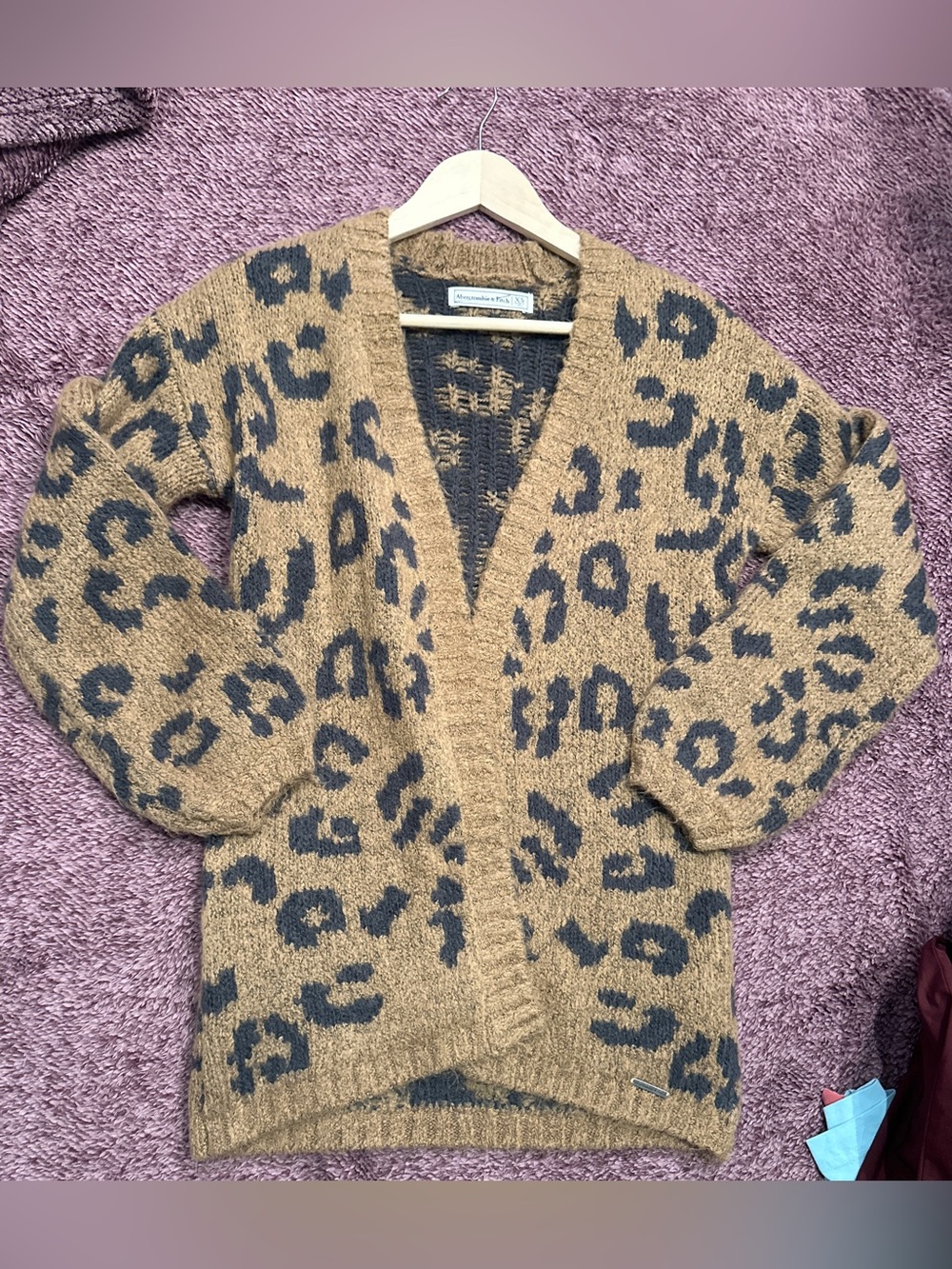 Abercrombie & Fitch Leopard Print Open-Front Women's Cardigan - Camel/Black - Picture 3 of 6
